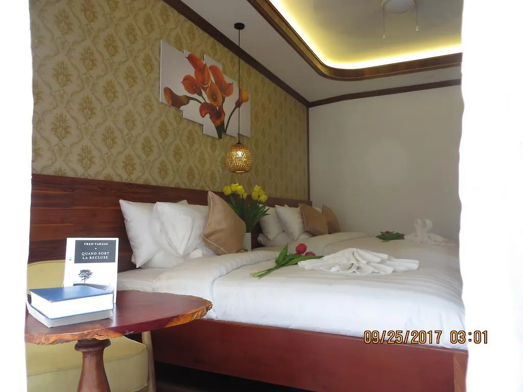 Mekong Charm Guesthouse Luang Prabang 2*,  Laos